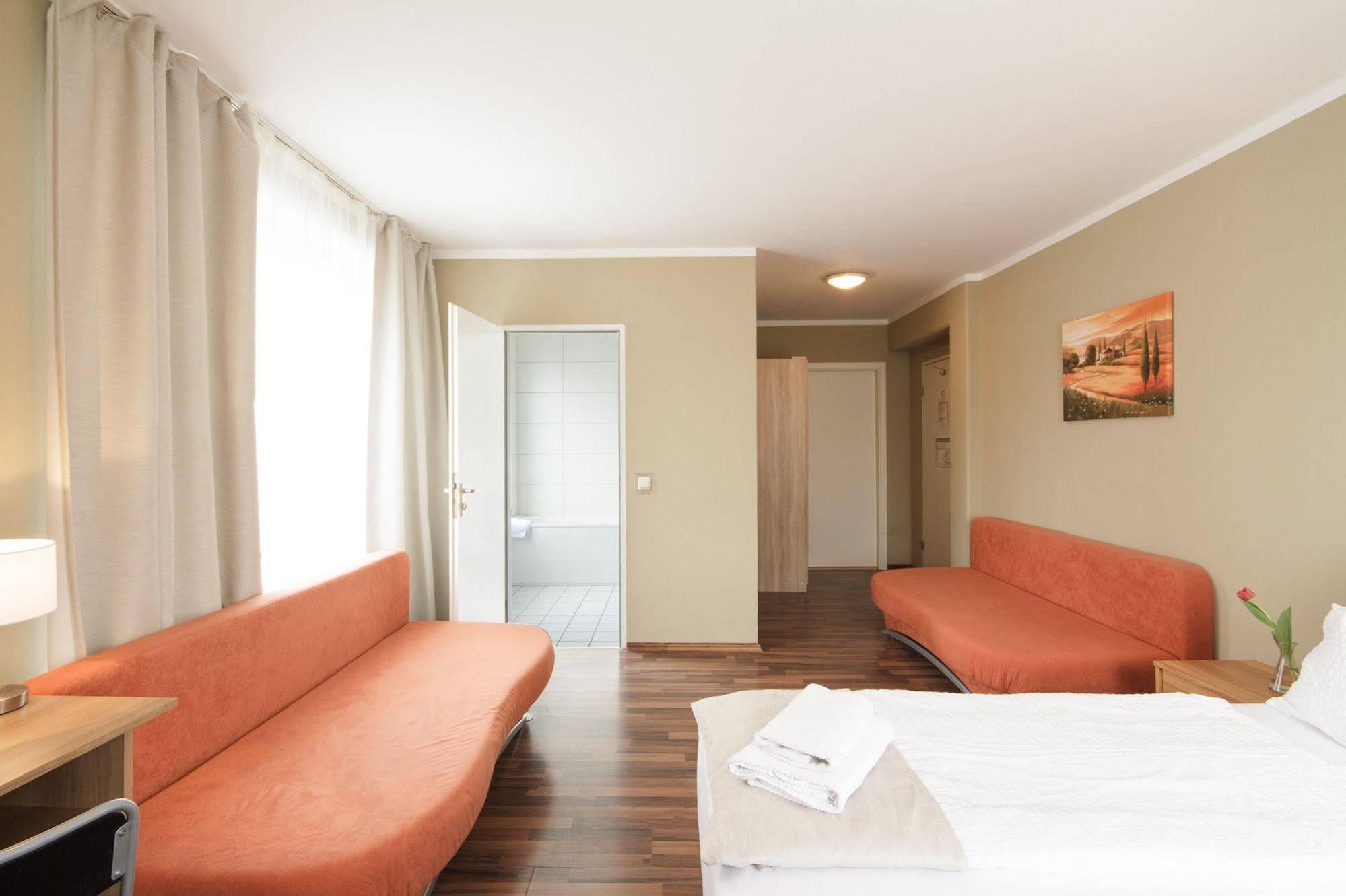 Hotel Pankow Берлин Экстерьер фото