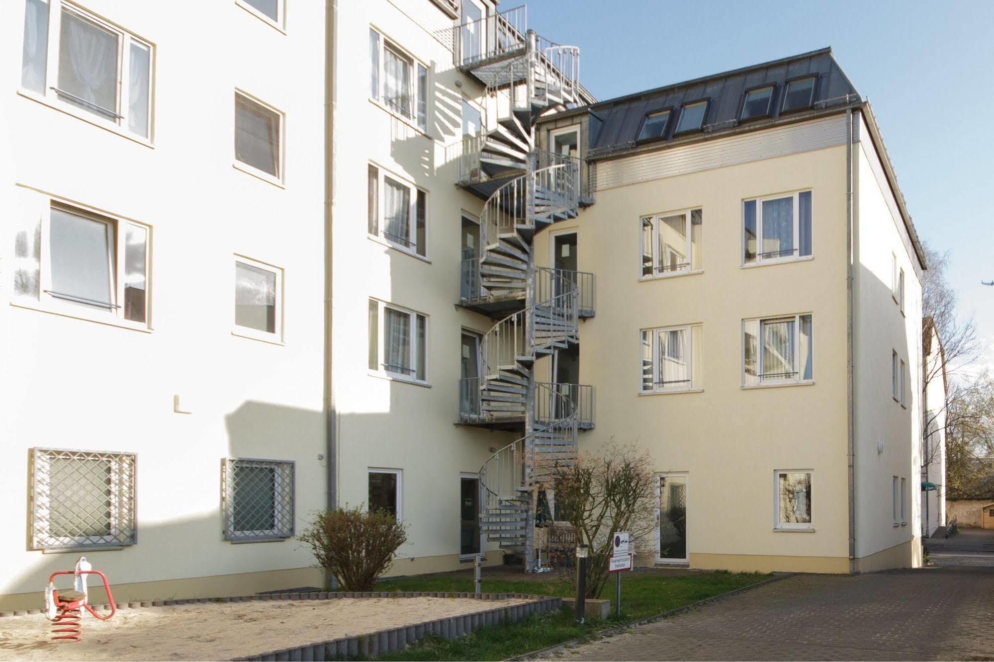 Hotel Pankow Берлин Экстерьер фото