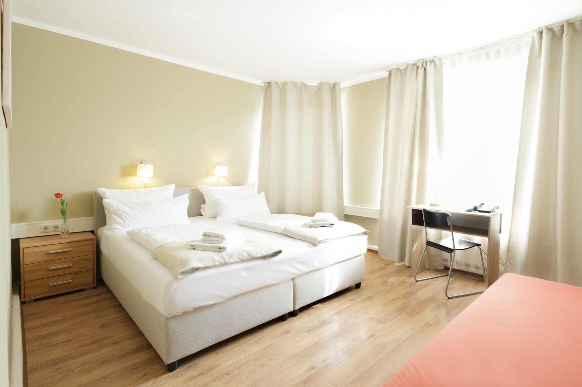 Hotel Pankow Берлин Экстерьер фото